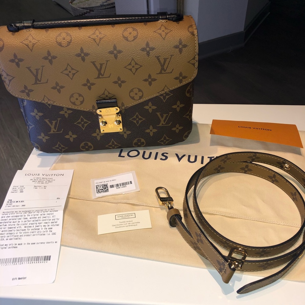 Louis Vuitton Pochette Metis Reverse Monogram